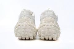 B Defender All White 685611W1RB31201