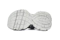 B 3XL Sneaker in White Graffiti 734731 W3XDC 0135