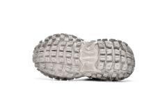 B Defender Beige 685613W2RA69700