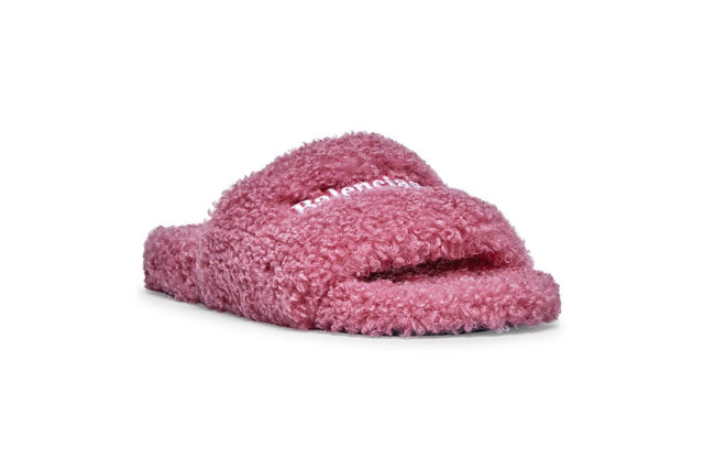 B Furry Slide Pink 654261W2DO15596
