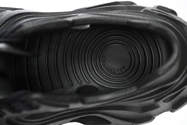 B HD Lace Up Black 702421W3CES1000