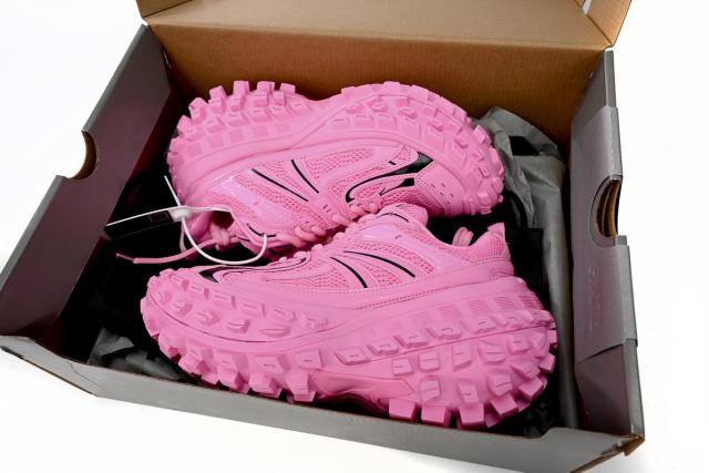 B Defender Pink 685611W2RAA5000
