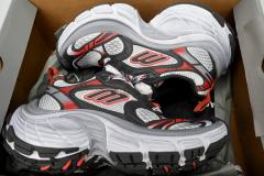 B Cargo Grey Black Red 784342 W2MV2 0311