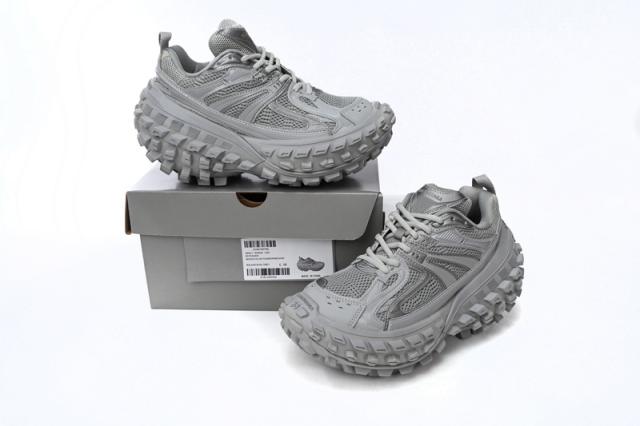 B Defender Grey 685613W2RA61200