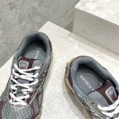 1:1 quality Bott3ga Runner Shoes