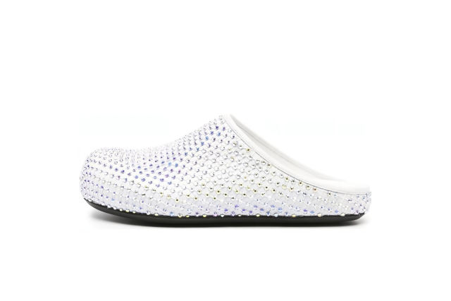 M@rni Calfskin Fussbett Sabot White Leather with Rhinestones SBM@rniS004601P639400W01