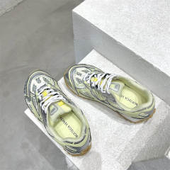 1:1 quality Bott3ga Runner Shoes
