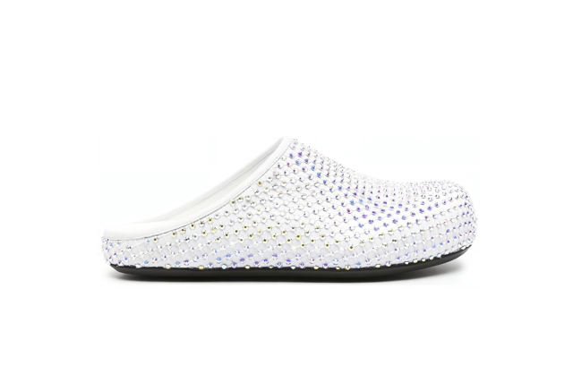 M@rni Calfskin Fussbett Sabot White Leather with Rhinestones SBM@rniS004601P639400W01