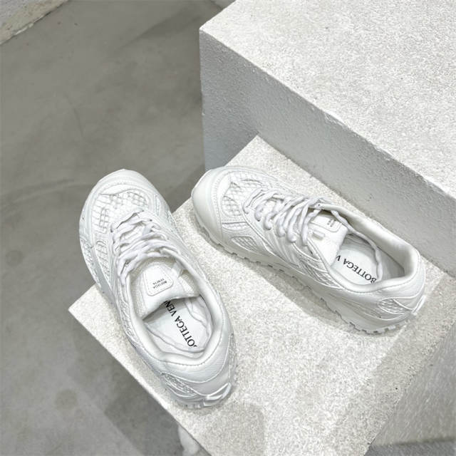 1:1 quality Bott3ga Runner Shoes