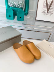 M@rni Sabot Slides