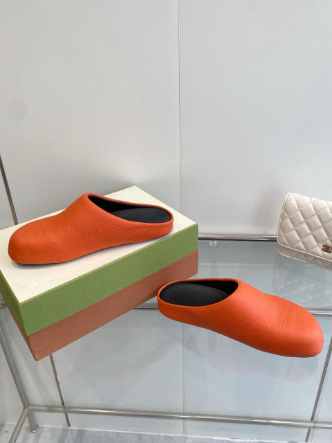 M@rni Sabot Slides