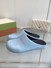 M@rni Sabot Slides