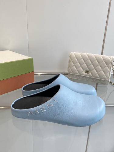 M@rni Sabot Slides