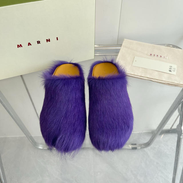 M@rni Sabot Slides