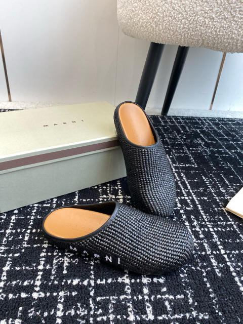 M@rni Sabot Slides