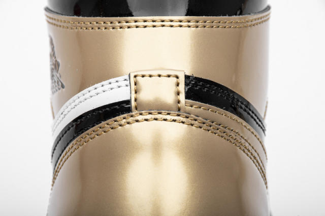 [plus size shoes]Air @j1 Retro High NRG Patent Gold Toe 861428-007