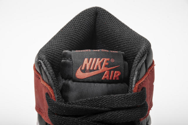 [plus size shoes]Air @j1 Retro High Track Red 555088-112
