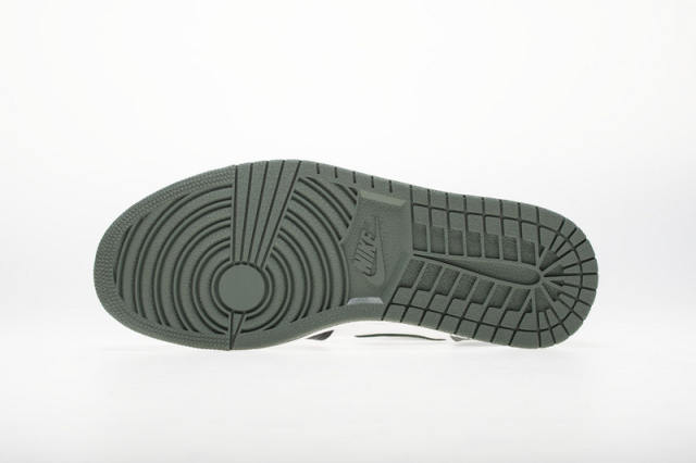 ［plus-size shoes]Air @j1 Retro High Clay Green 555088-135