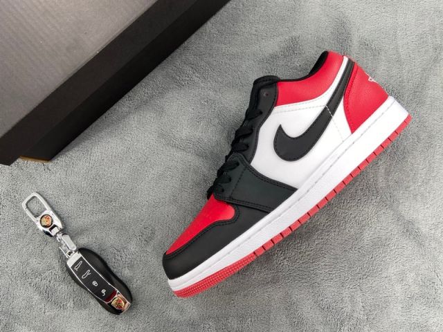 Air Jordαn 1's Bred Toe 553558-612