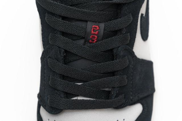 Air Jordαn 1's Low Sail University Gold Black 553558-127