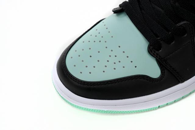 Jordαn 1's Low Emerald Toe 553558-117