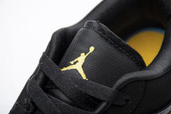 Air Jordαn 1's Black Gold 553558-071