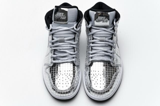 Jordαn 1's Mid SE Disco Metallic Silver (W) CU9304-001