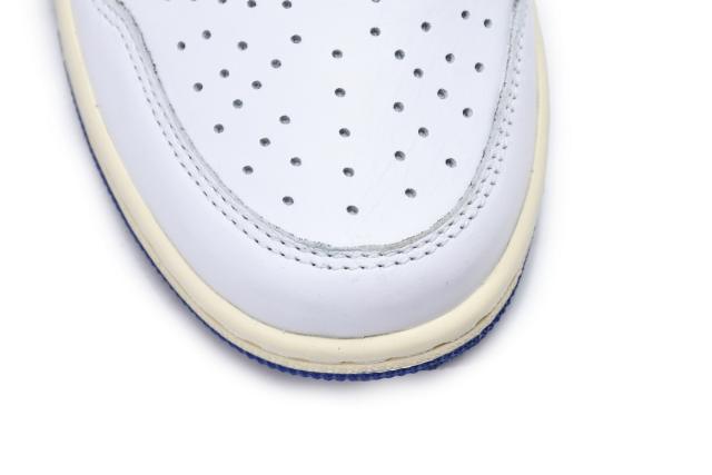 Travis Scott x Air Jordαn 1's Blue Bottom Barb DM9868-218