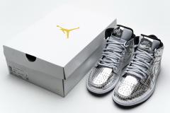 Jordαn 1's Mid SE Disco Metallic Silver (W) CU9304-001