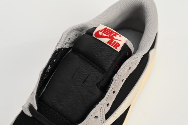 Air Jordαn 1's Travis Scott White Grey DM7866-010