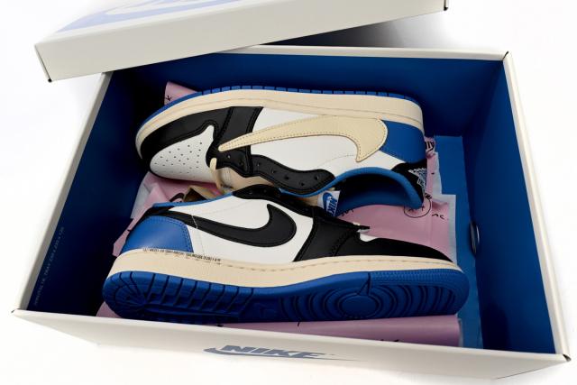 Air Jordαn 1's Fragment x Travis Scott DM7866-140
