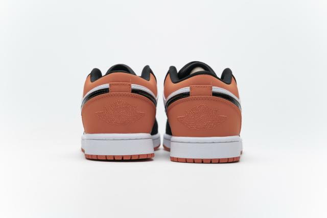 Air Jordαn 1's Low Shattered Backboard 553558-128