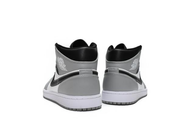 Air Jordαn 1's Mid Light Smoke Grey Anthracite 554724-078