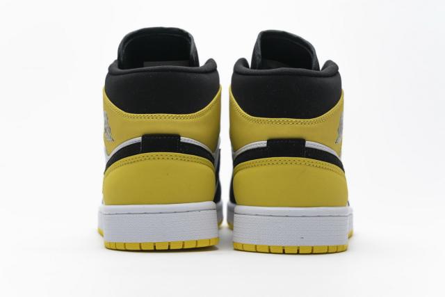 Air Jordαn 1's Mid Yellow Toe Black 852542-071