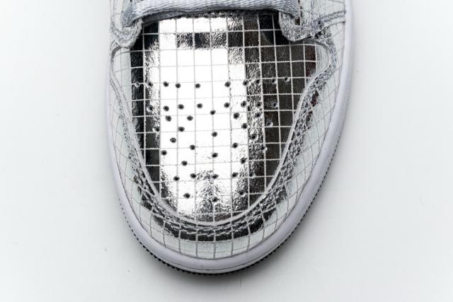 Jordαn 1's Mid SE Disco Metallic Silver (W) CU9304-001