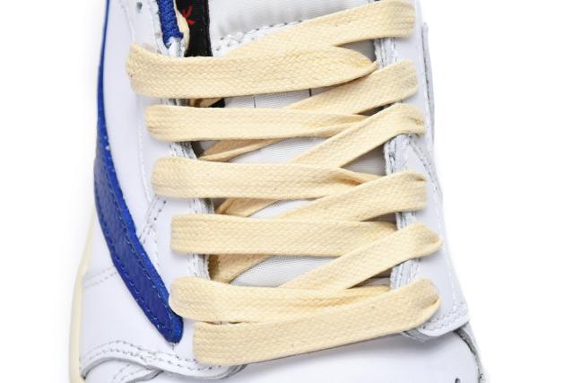 Travis Scott x Air Jordαn 1's Blue Bottom Barb DM9868-218