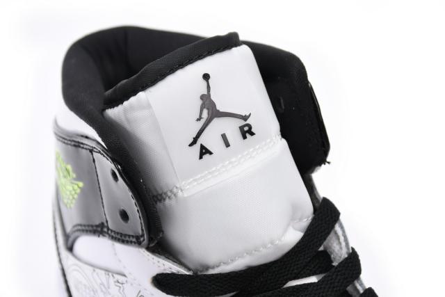 Air Jordαn 1's Mid SE DIY (GS) DC4099-100