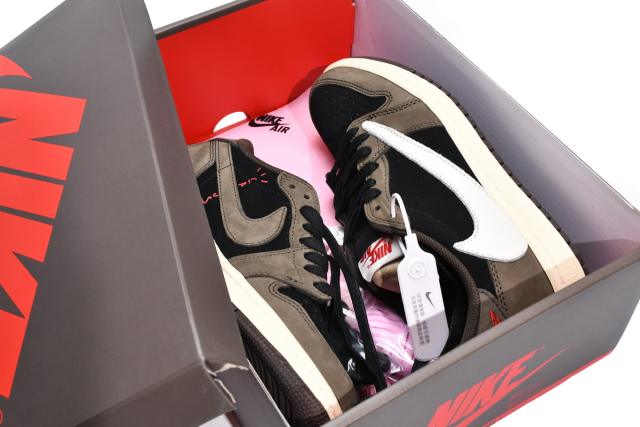 Air Jordαn 1's Low OG SP Travis Scott CQ4277-001
