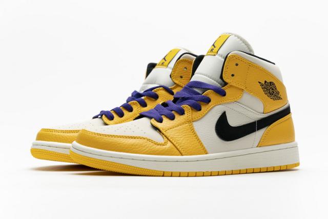Air Jordαn 1's Mid SE Lakers 852542-700