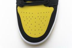 Air Jordαn 1's Mid Yellow Toe Black 852542-071
