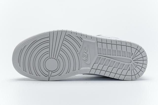 Jordαn 1's Low White Camo DC9036-100