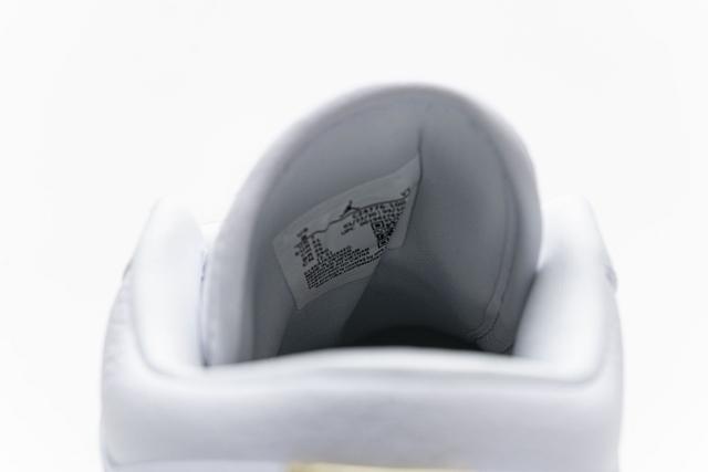Air Jordαn 1's White Metallic Gold (W) CZ4776-100