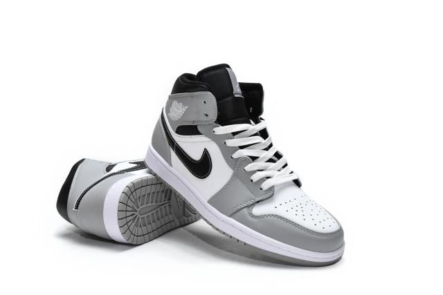 Air Jordαn 1's Mid Light Smoke Grey Anthracite 554724-078
