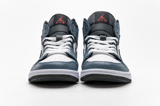 Air Jordαn 1's Mid Fearless Facetasm CU2802-100
