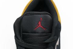 Air Jordαn 1's Low Sail University Gold Black 553558-127