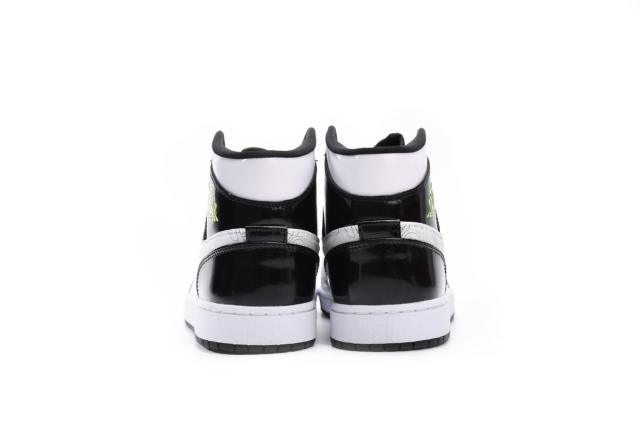 Air Jordαn 1's Mid SE DIY (GS) DC4099-100