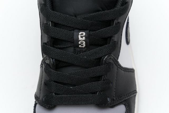 Jordαn 1's Low Grey Toe 553558-110