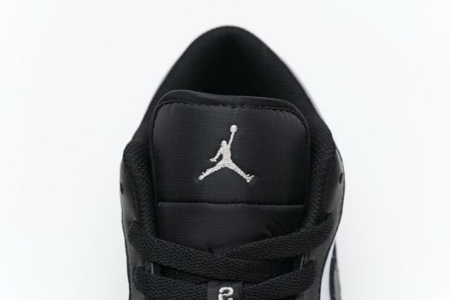 Jordαn 1's Low Grey Toe 553558-110