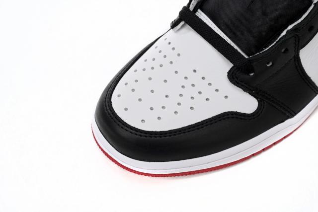Jordαn 1's OG Black Toe CZ0790-106
