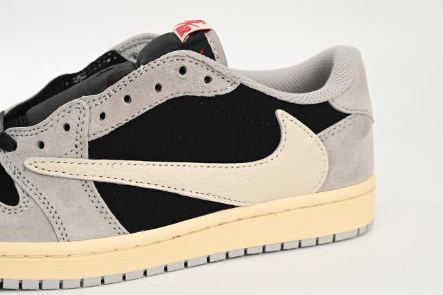 Air Jordαn 1's Travis Scott White Grey DM7866-010